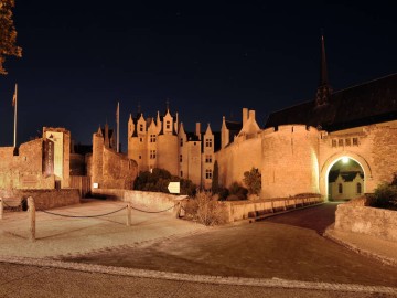 CHATEAU DE MONTREUIL BELLAY Castles France Atlantic Loire Valley