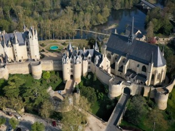 CHATEAU DE MONTREUIL BELLAY Castles France Atlantic Loire Valley