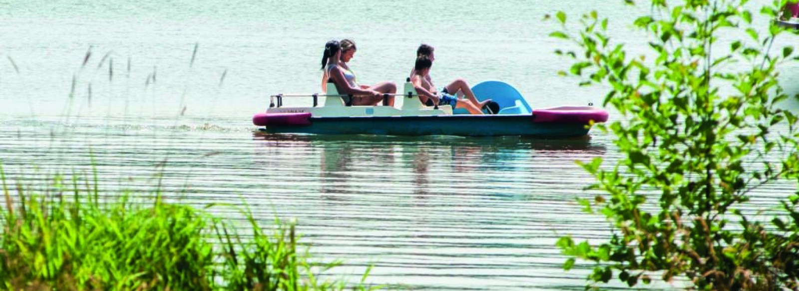 Pedalo, paddle et canoe au Lac de Sille