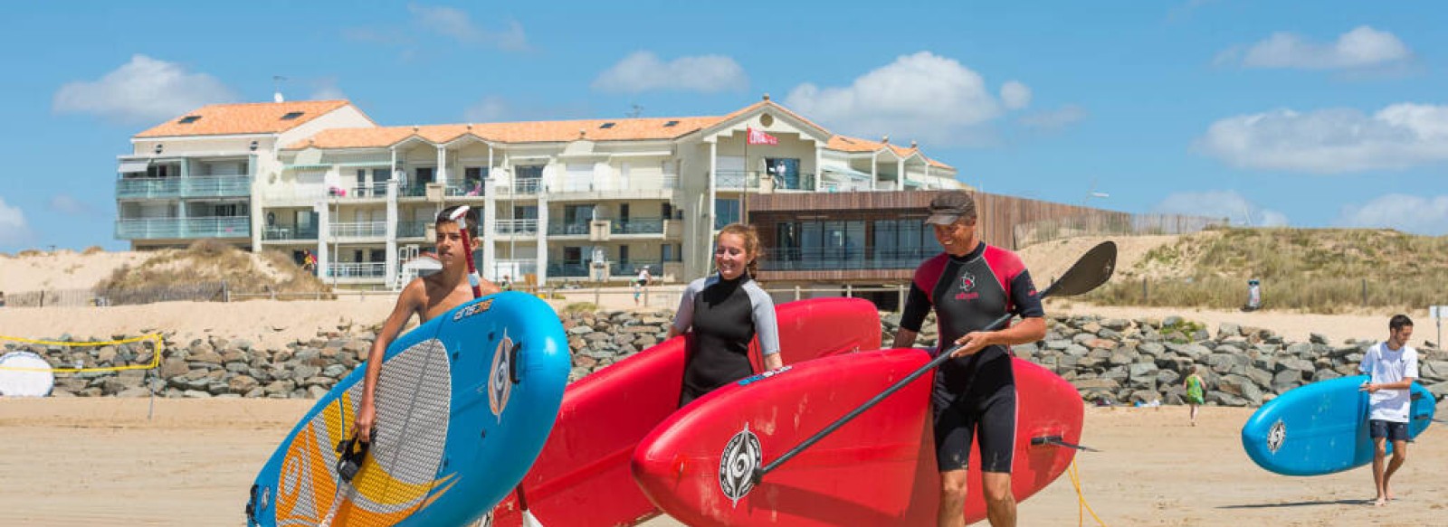 LOCATION STAND UP PADDLE - BASE NAUTIQUE DES DEMOISELLES