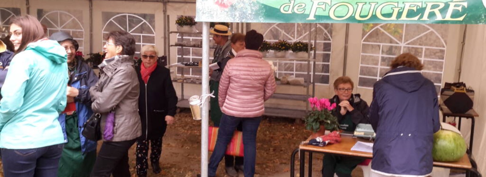 Marche d'Automne et Vide-Greniers a Fougere