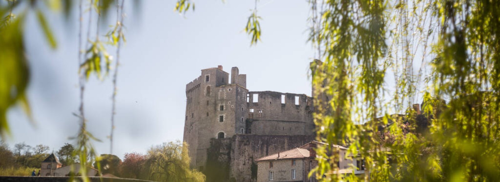 MAISON LUNEAU-PAPIN AU PIED DU CHATEAU