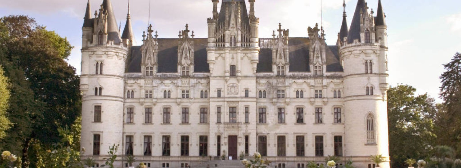 CHAMBRE D'HOTES DU CHATEAU DE CHALLAIN-LA-POTHERIE