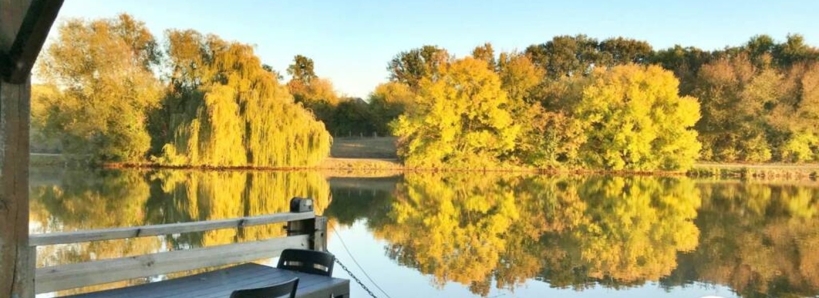 CHALET LA PERCHE, LES PIEDS DANS L'EAU, 5-7 PERS