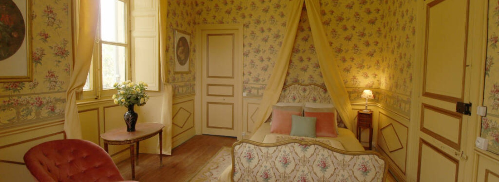 CHATEAU DU HALLAY - CHAMBRE FLOREALE