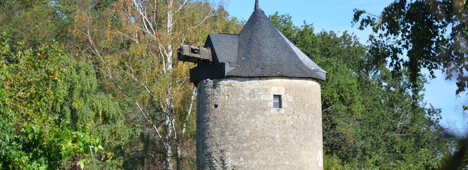 SENTIER DE RANDONNEE ECHAPPEES DANS LA CAMPAGNE -BRION