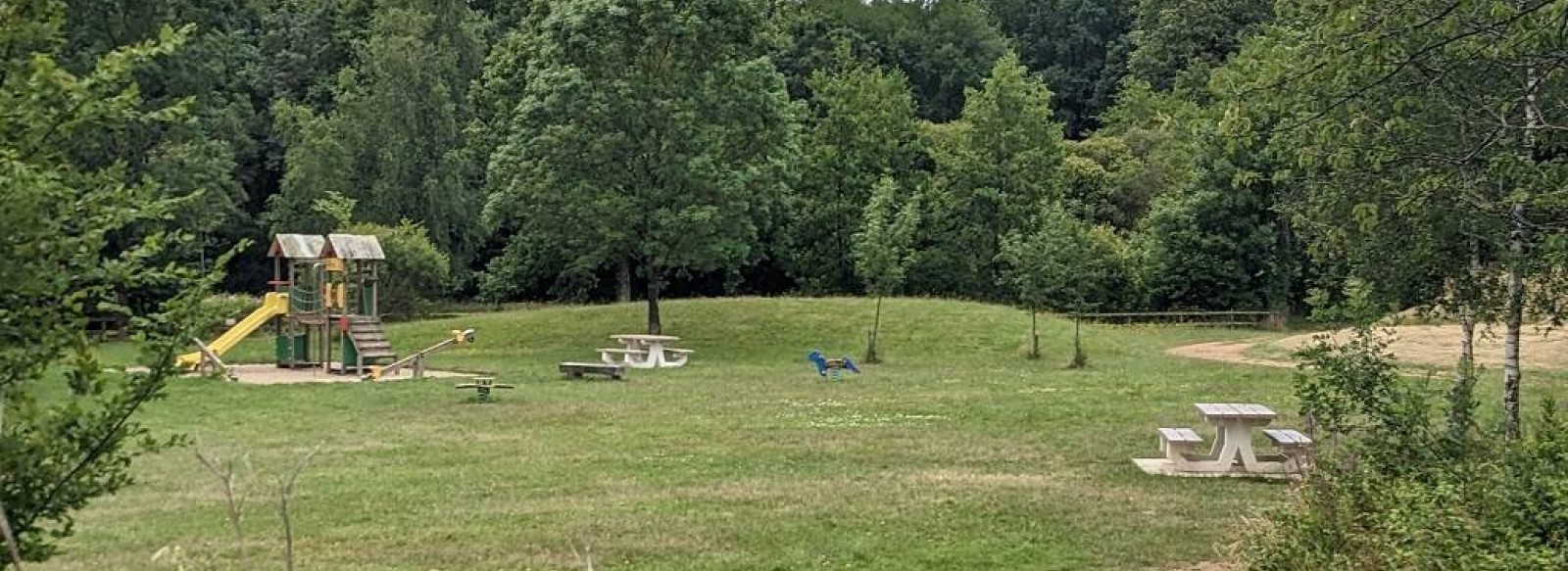 Aire de pique-nique Parc de la Barbotine au Fuilet