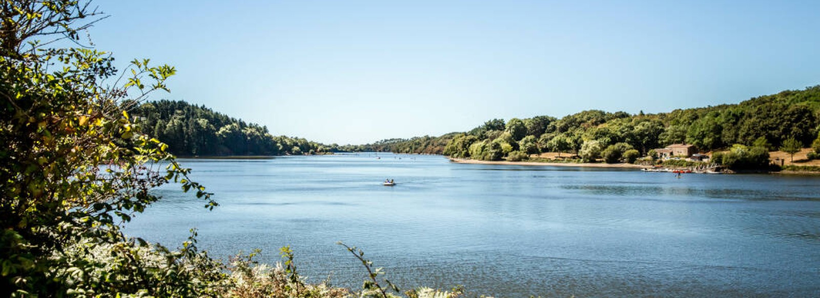 LAC DU JAUNAY